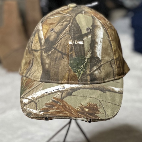 NWOT Cap Light LED Powered Realtree Adjustable Baseball Cap Outdoor Adult OS - Picture 2 of 12